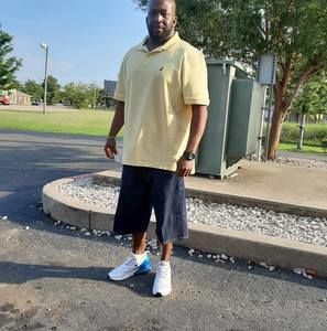 Meet your Posher, Derrick